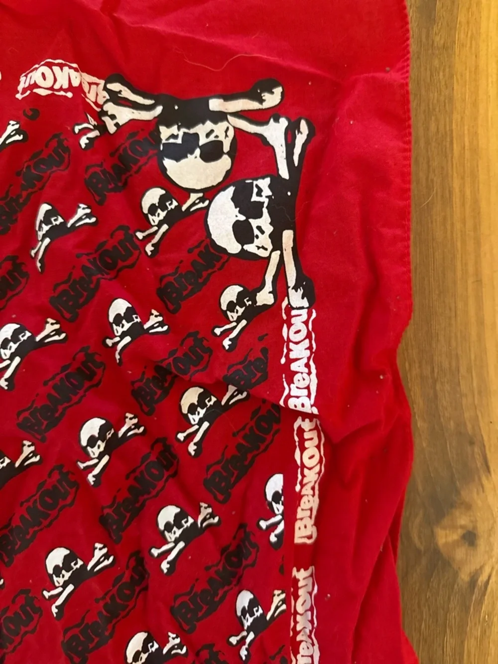 N/A bold red
